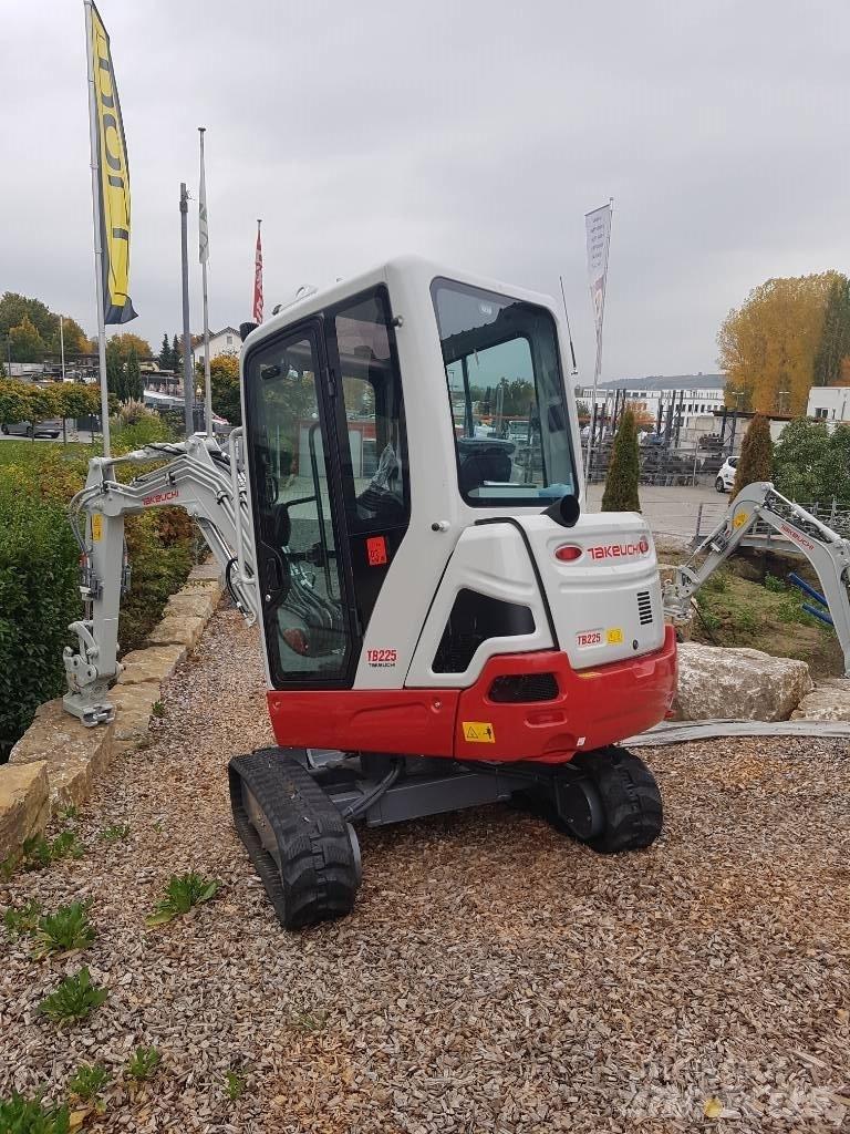 Takeuchi TB225 Minigravere <7t