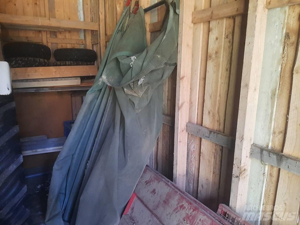 Tuhti Rehulaidat M90 Andre Landbrukshengere