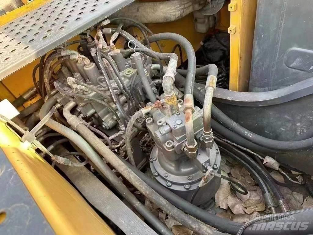 Volvo EC 220 Beltegraver