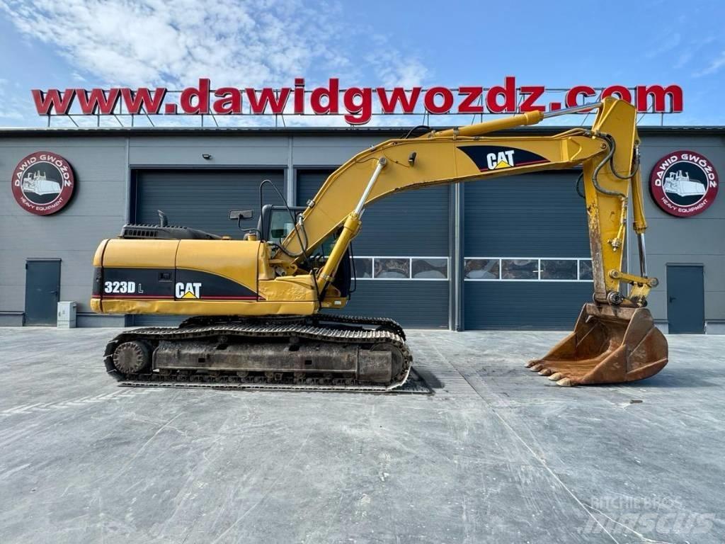 CAT 323 D L Beltegraver