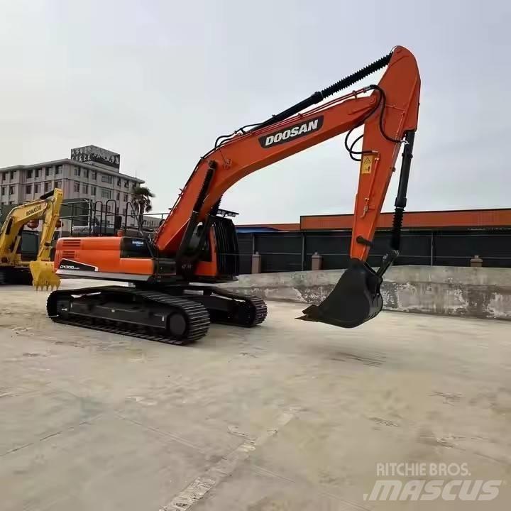 Doosan DX300LC Beltegraver