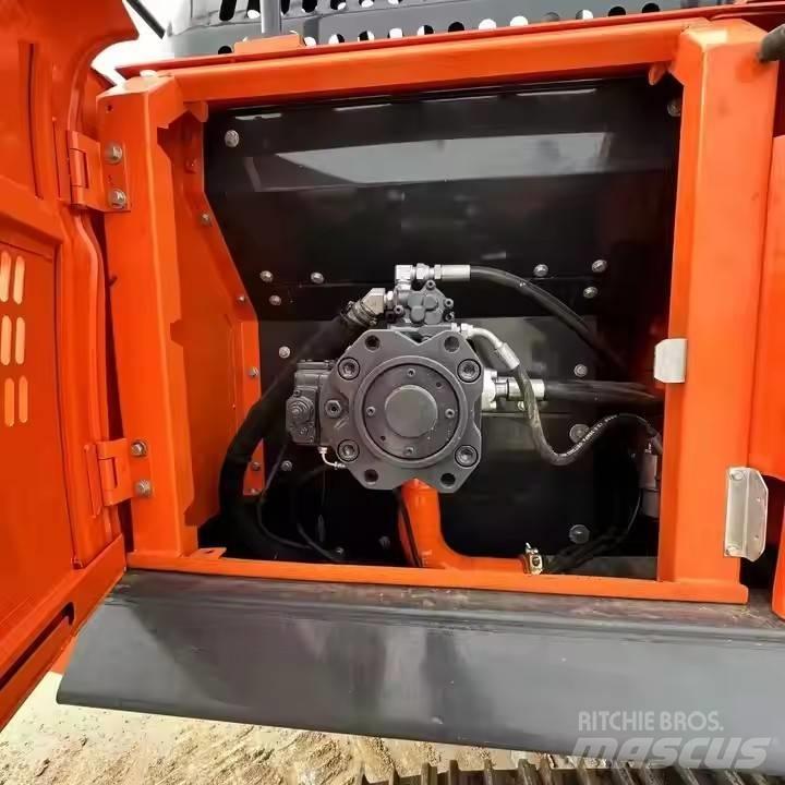 Doosan DX300LC Beltegraver