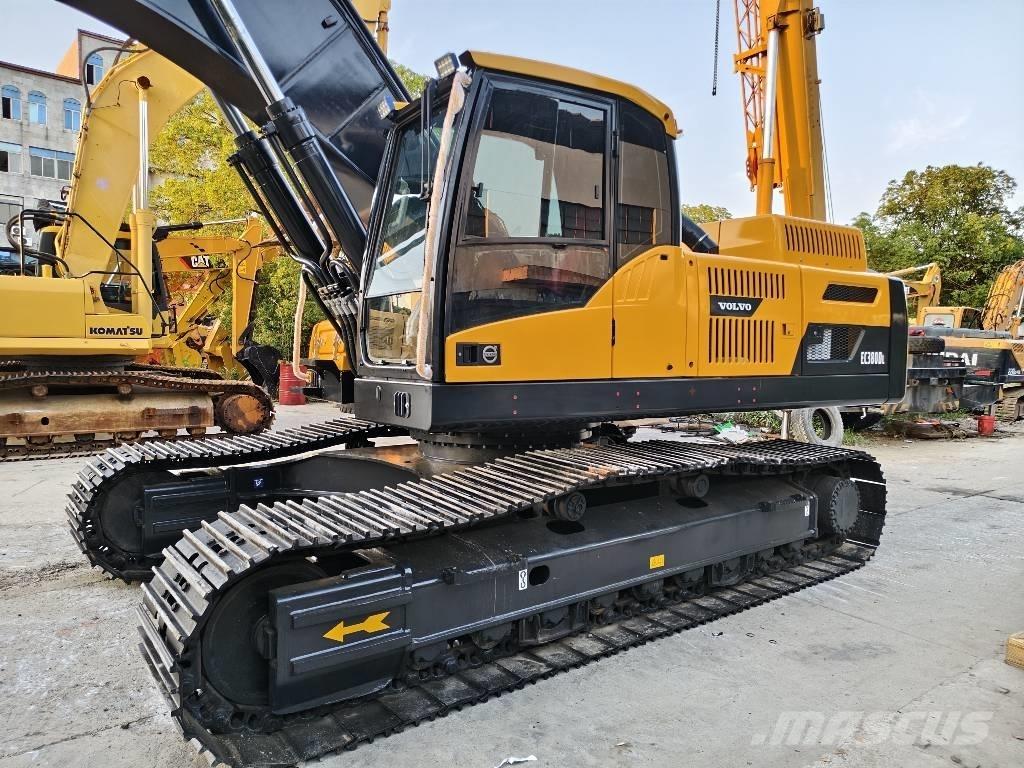 Volvo EC 380 D L Beltegraver