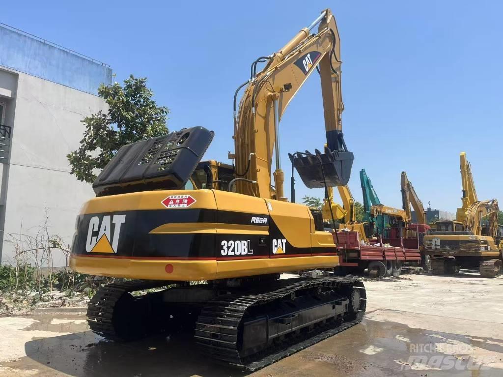 CAT 320 B L Beltegraver