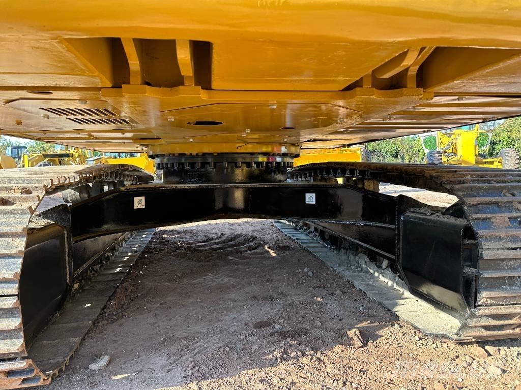 CAT 320D Beltegraver