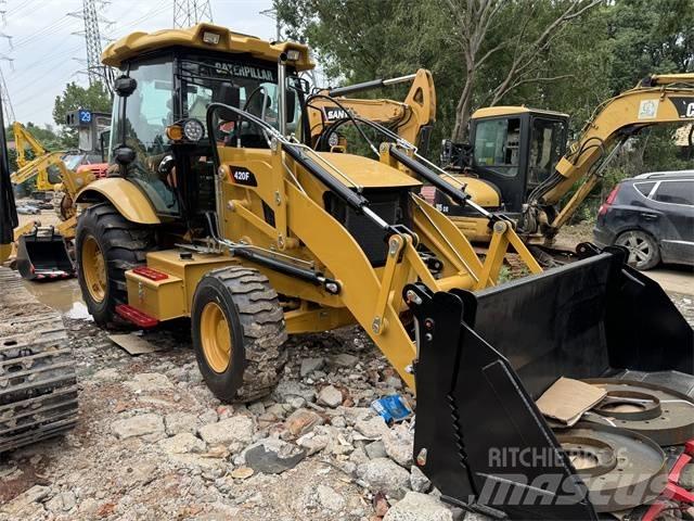 CAT 420 F Traktorgravere