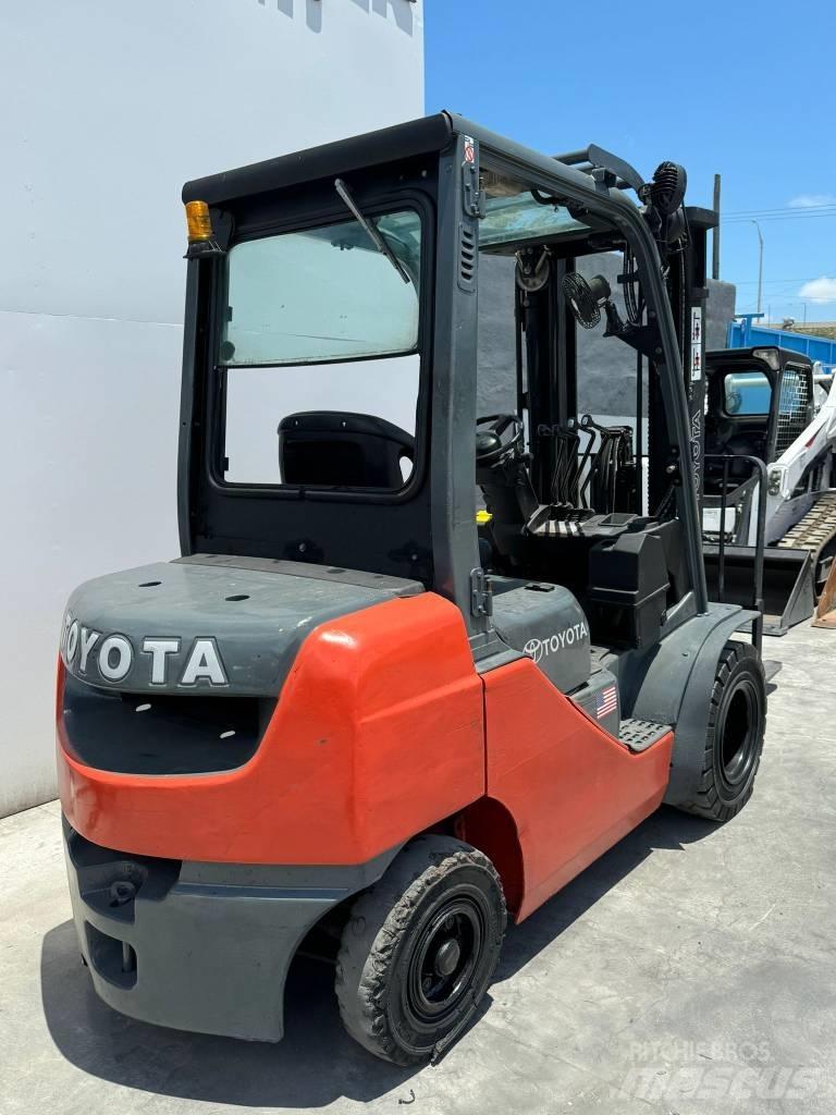 Toyota 8 FD U 25 Gaffeltrucker - Annet
