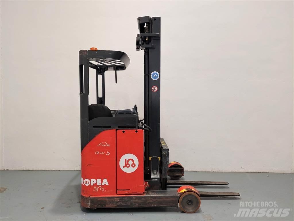 Linde R14S Skyvemasttruck