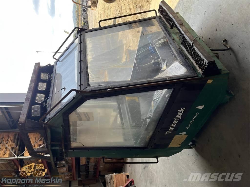 Timberjack 1270 Førerhus og Interiør