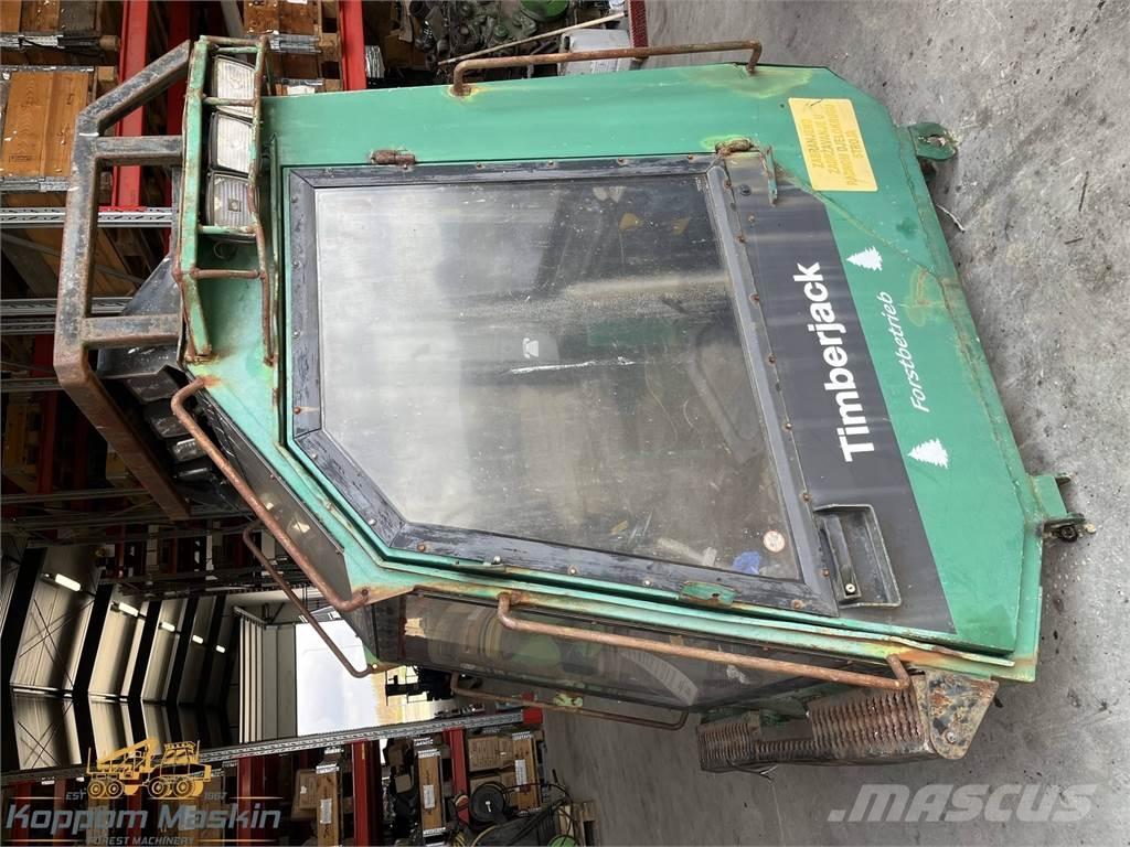 Timberjack 1270 Førerhus og Interiør