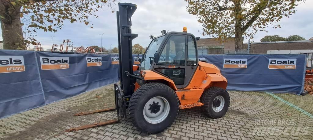 Manitou M30-4 Diesel Trucker