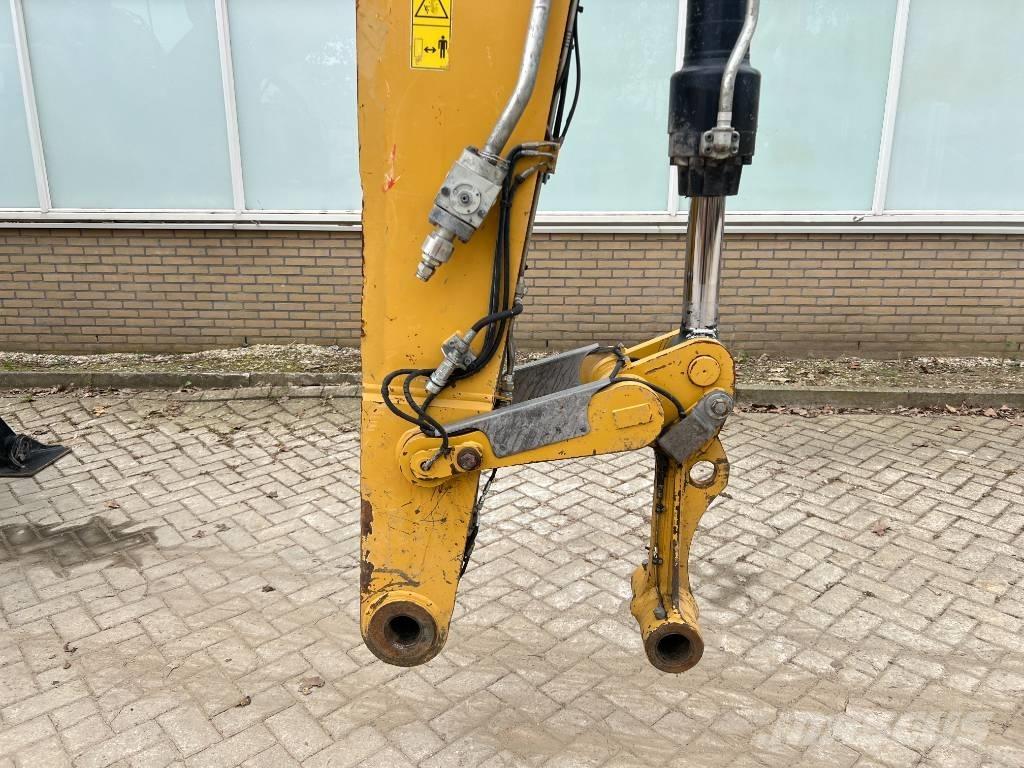CAT MH3022  2015   CE Gravemaskiner for avfallshåndtering