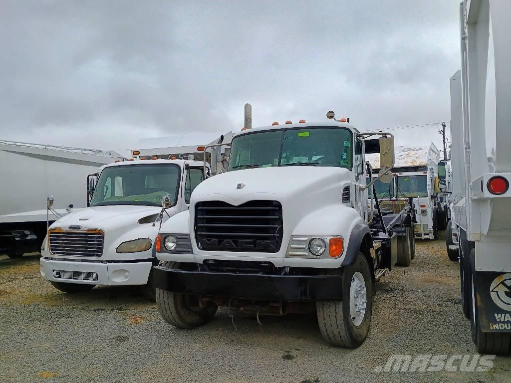 Mack CV 713 Kabelløft lastebiler