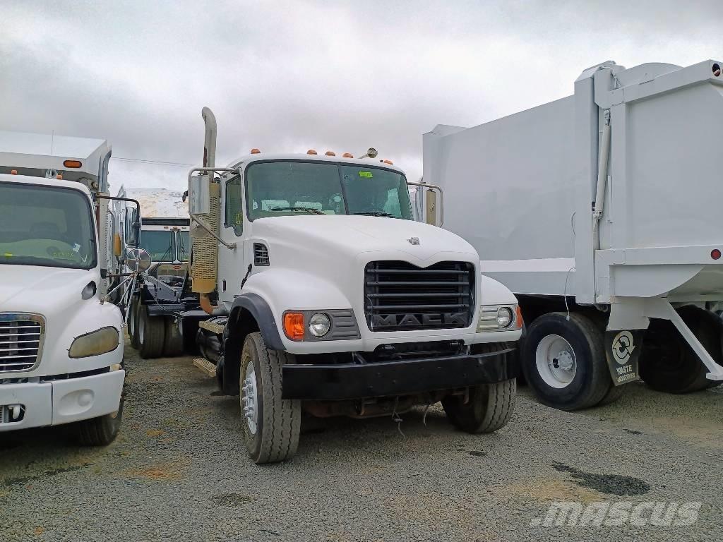 Mack CV 713 Kabelløft lastebiler