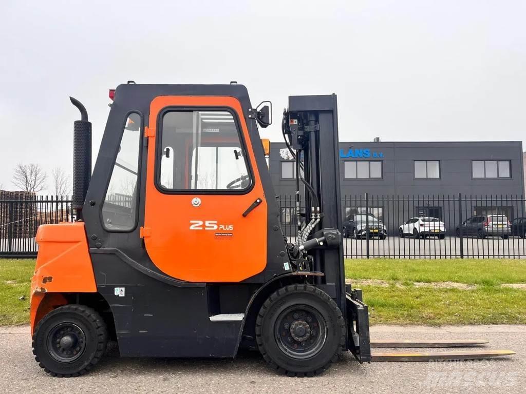 Doosan D25G PLUS Gaffeltrucker - Annet