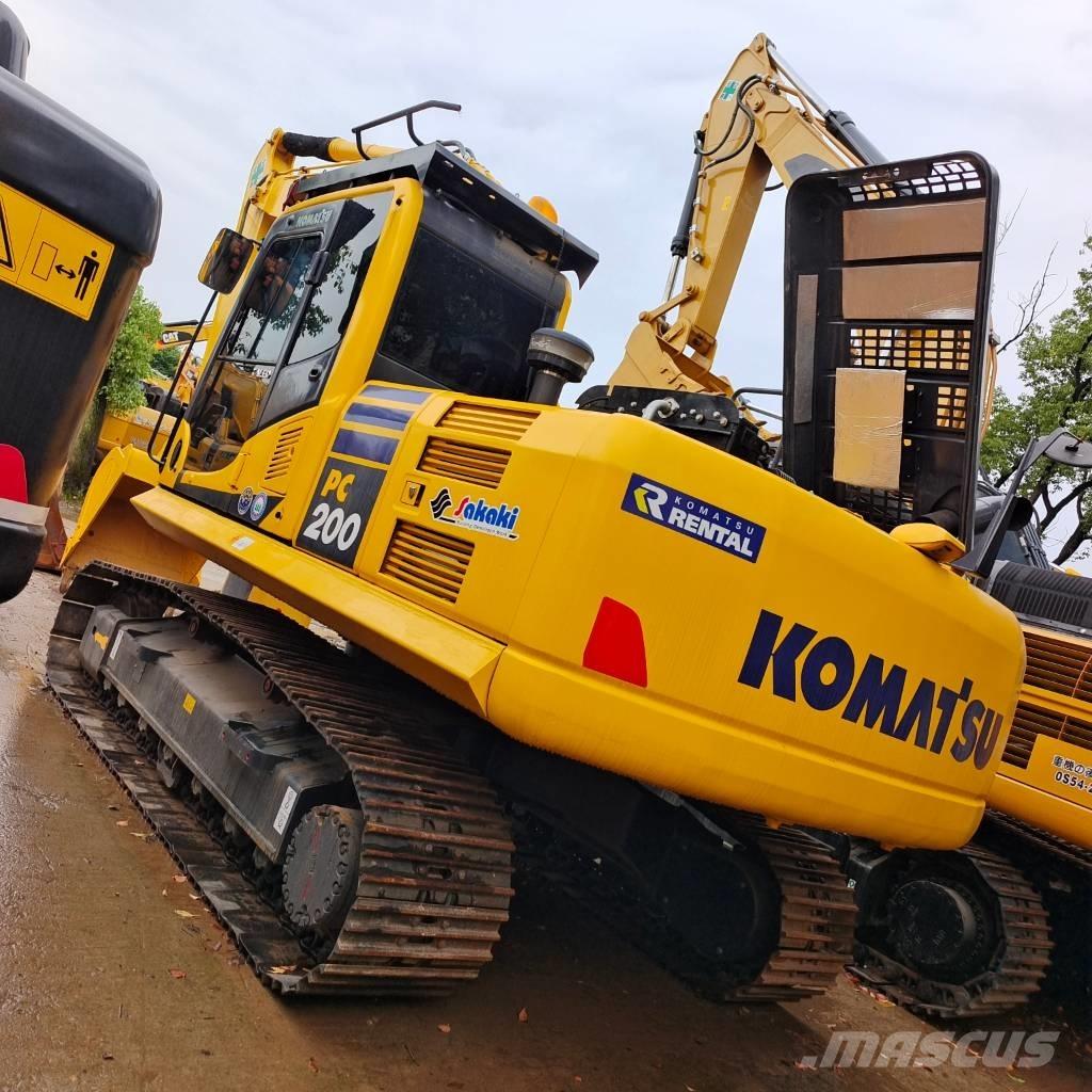 Komatsu PC 200-7 Beltegraver
