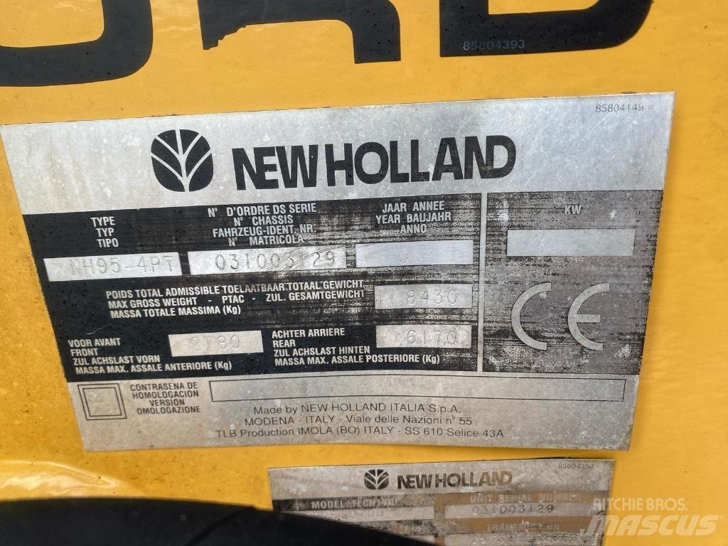New Holland NH 95 Traktorgravere