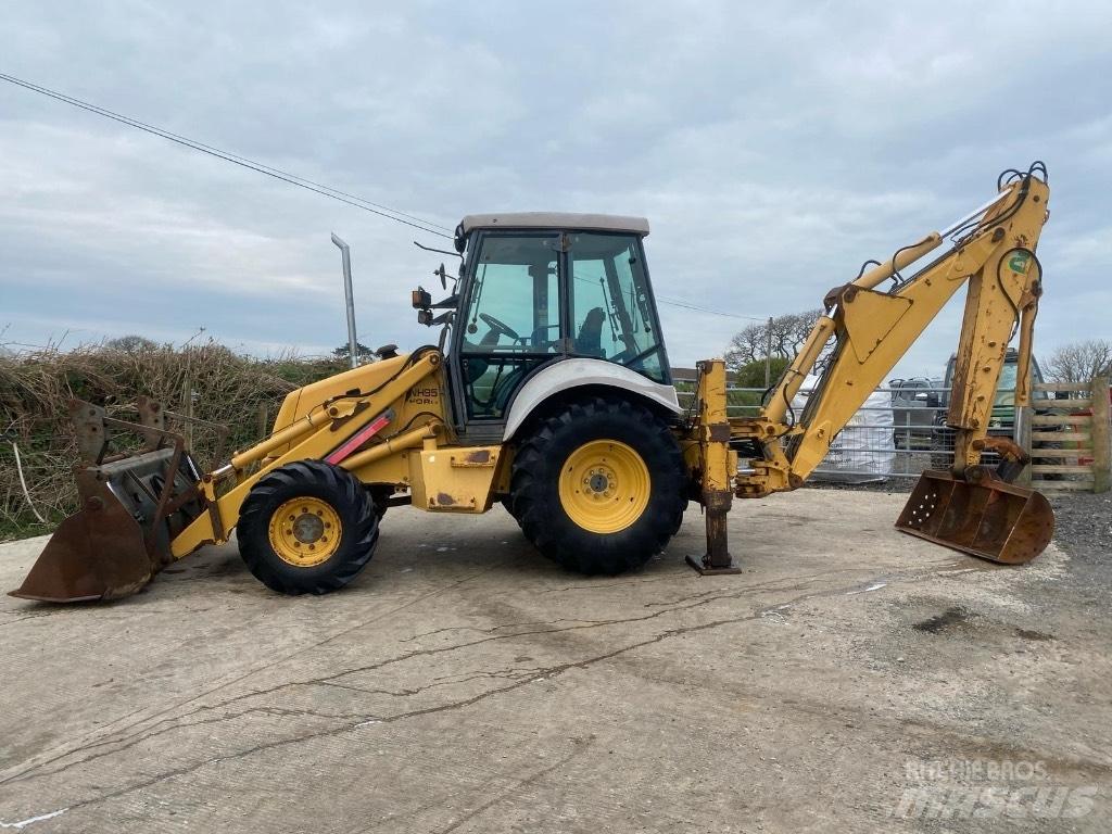 New Holland NH 95 Traktorgravere