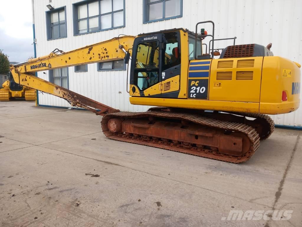 Komatsu PC210LC-10 Beltegraver