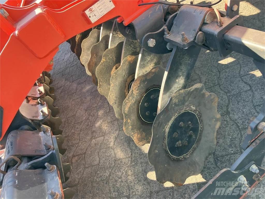 Kuhn 303 Skålharver