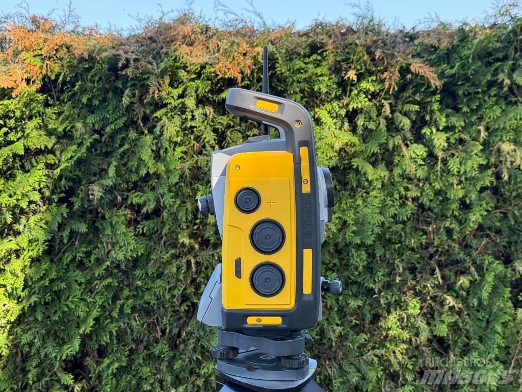 Trimble RTS573 Instrumenter, måle- og automatiseringsutstyr