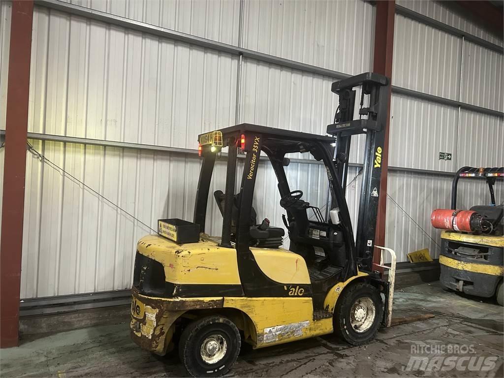 Yale GDP35VX Diesel Trucker