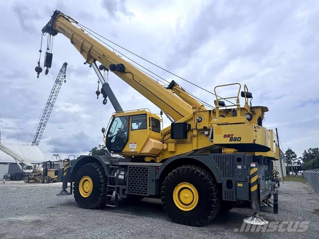 Grove GRT 880 Røff terreng kraner