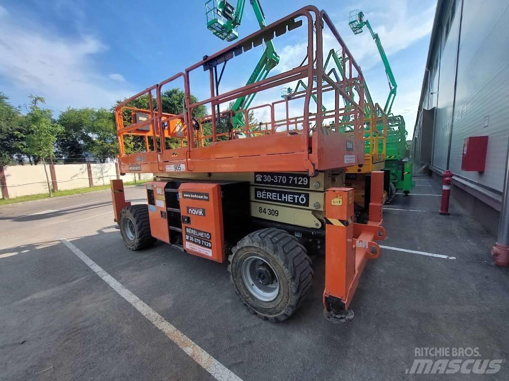 JLG 330 LRT Sakselifter