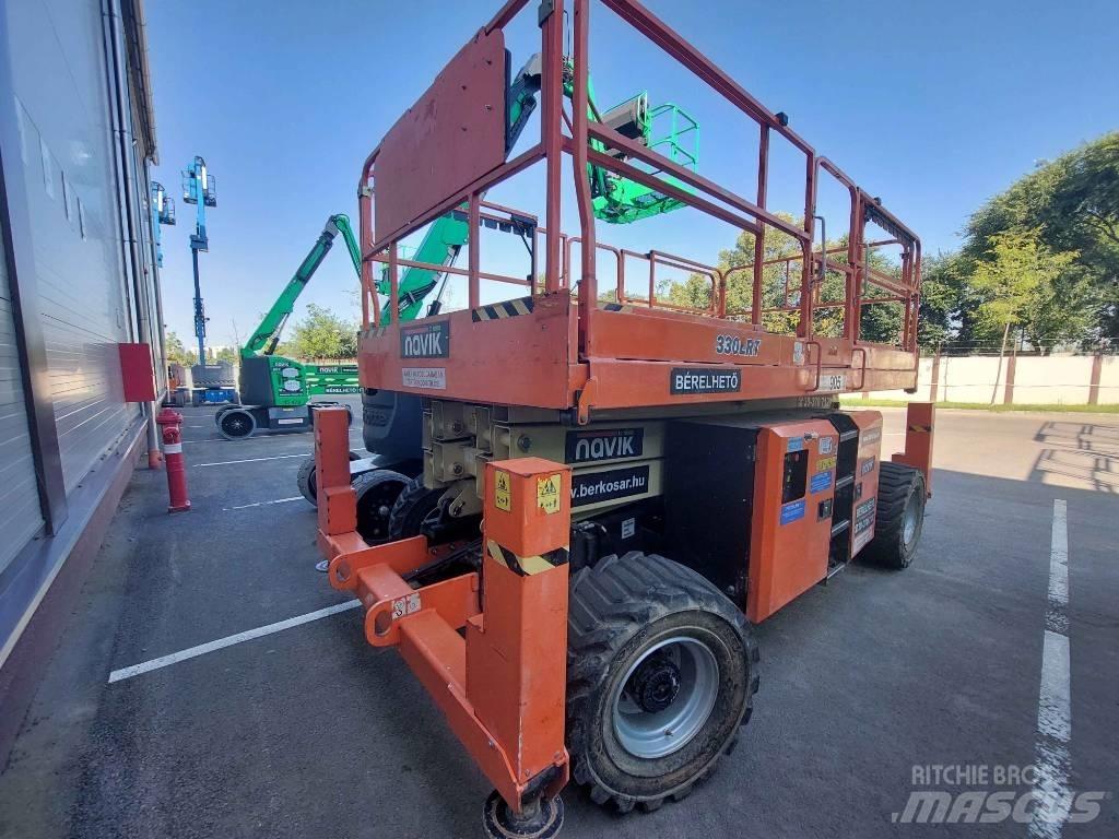 JLG 330 LRT Sakselifter
