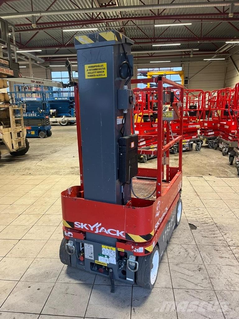 SkyJack SJ 16 Sakselifter