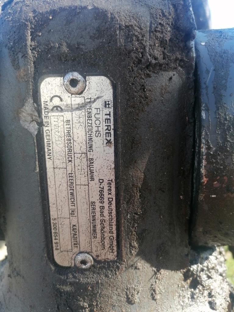 Fuchs MHL 340 D Gravemaskiner for avfallshåndtering