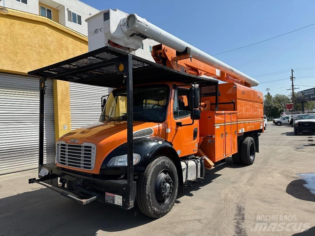Freightliner M2106 Andre lastebiler