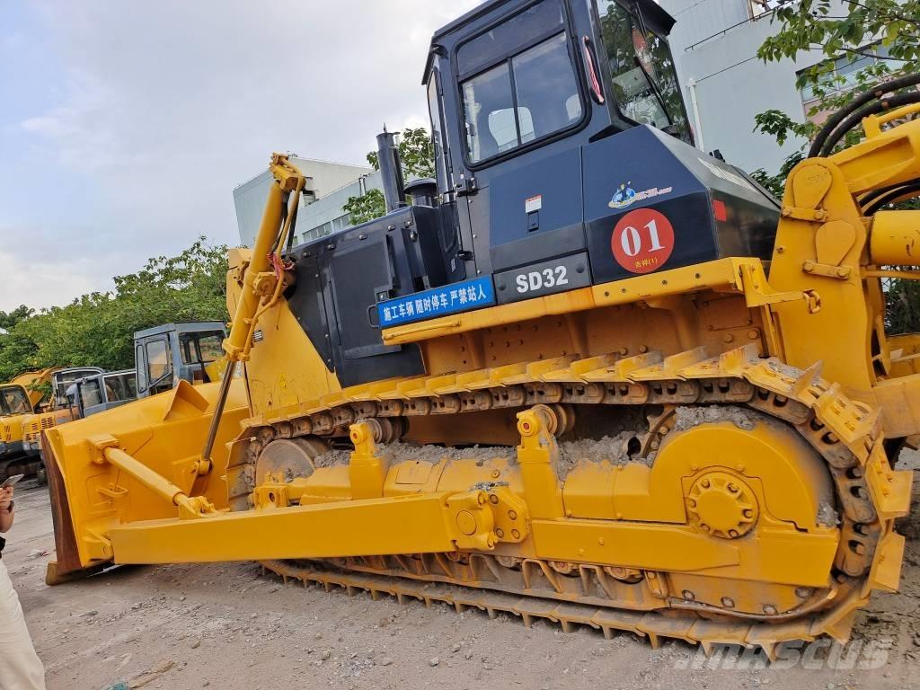 Shantui SD 32 Dozere Beltegående
