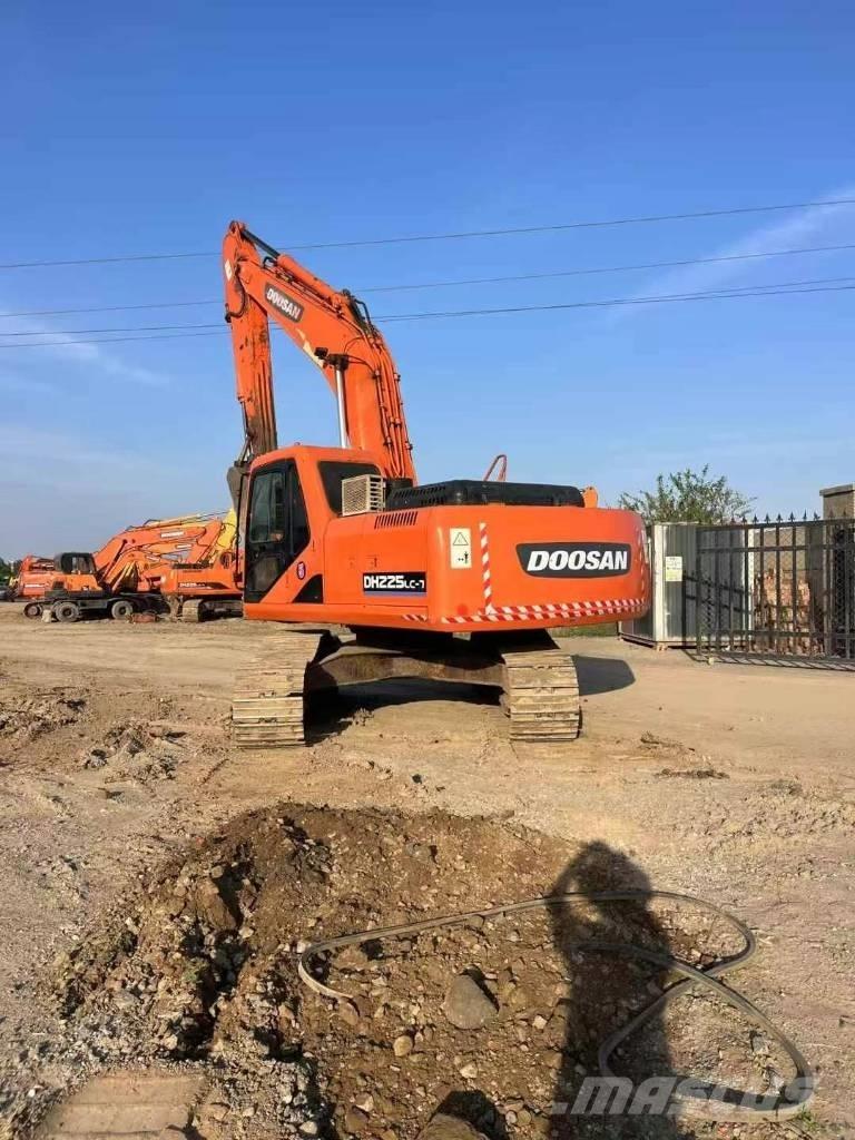 Doosan DH 225 LC-9 Beltegraver