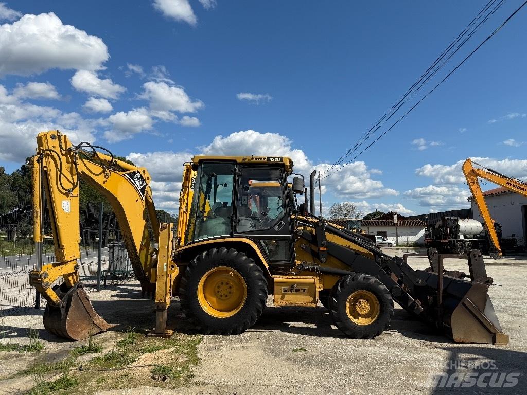 CAT 432 D 4x4 Traktorgravere