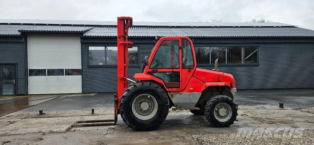 Manitou M26-4 t Terrenggående gaffeltruck