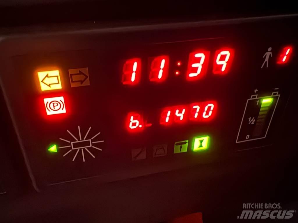 Toyota RRE 140 Skyvemasttruck