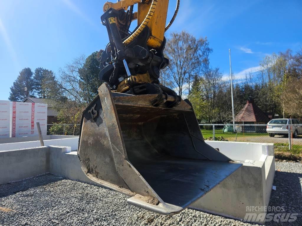 JCB 245 XLR Beltegraver