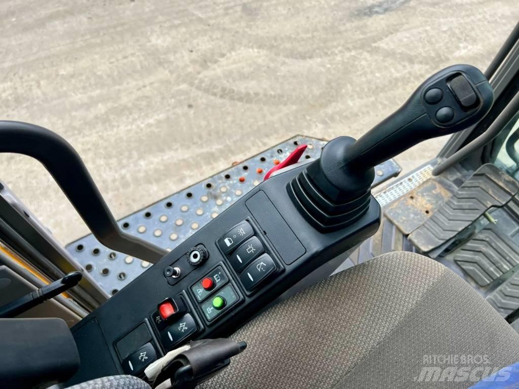 Volvo EC380E HR UHD Gravemaskiner for riving