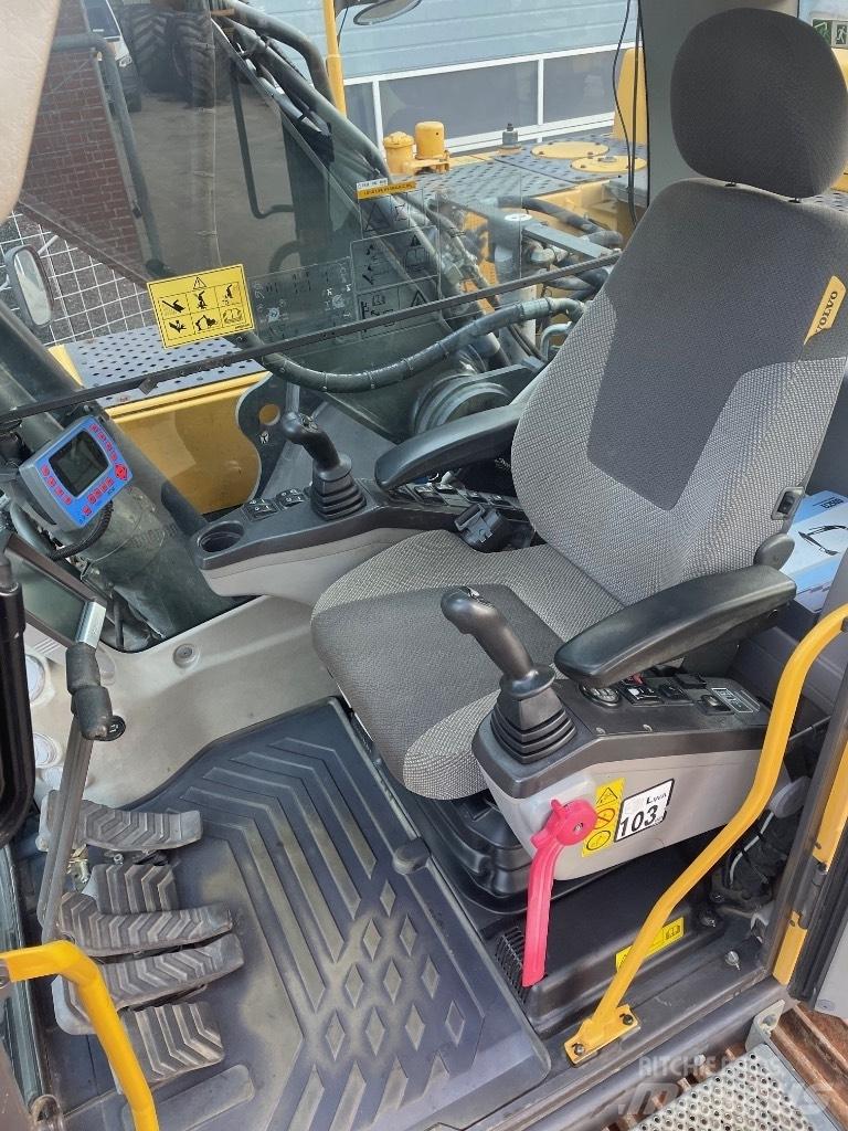 Volvo EC250DL Beltegraver