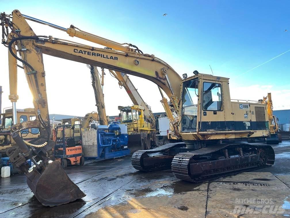 CAT 225 Beltegraver