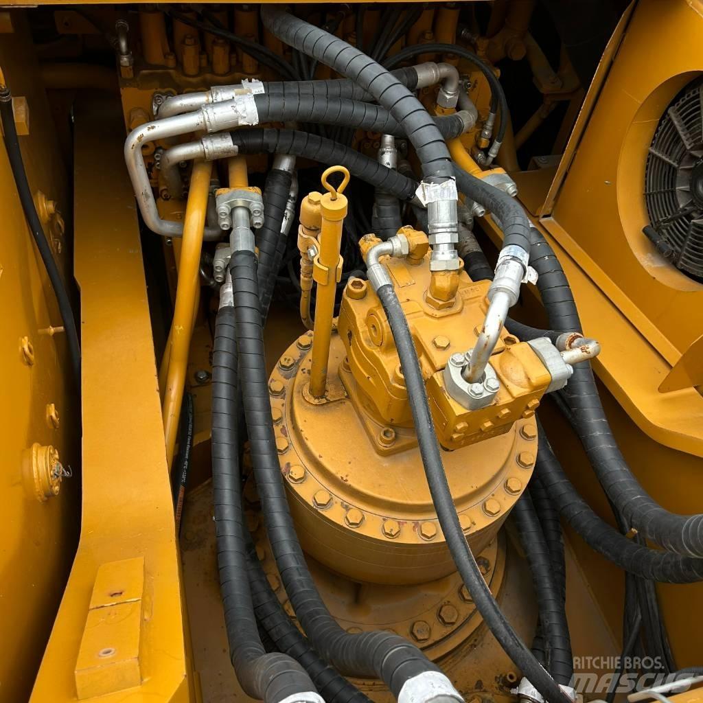 CAT 330D2 Beltegraver