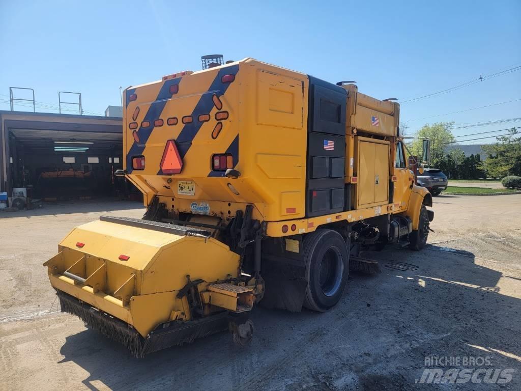International 4700 Feiebiler