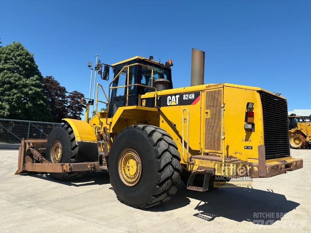 CAT 824 H Dozere Beltegående