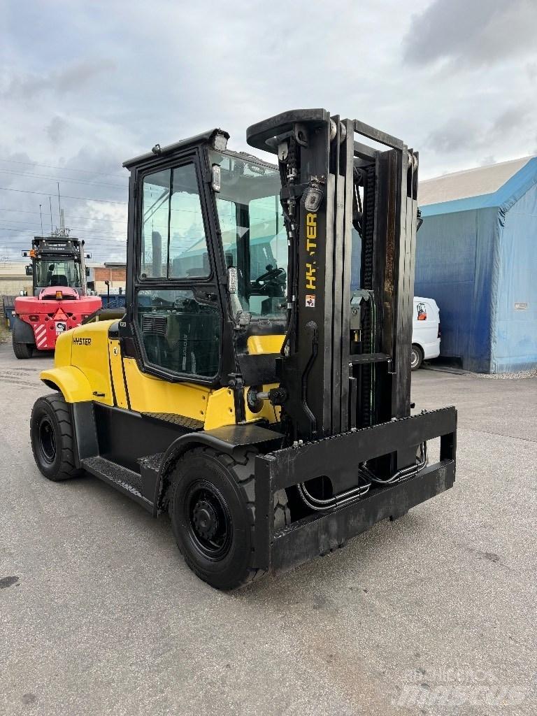Hyster H8.0FT Diesel Trucker