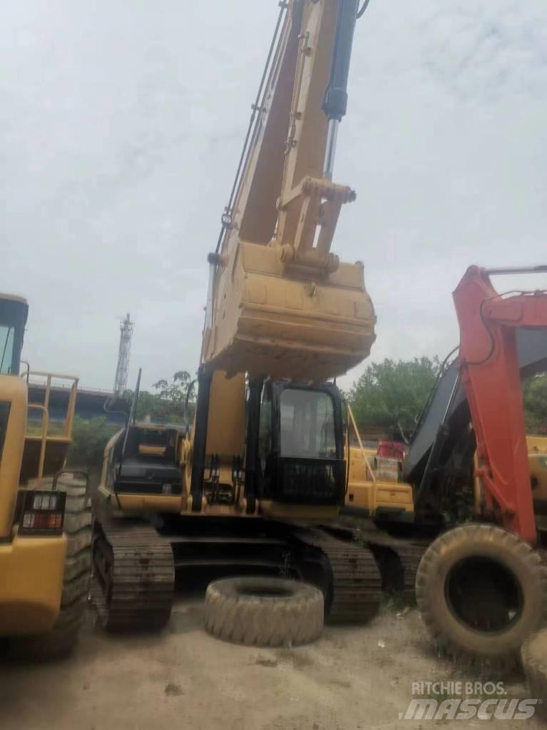 CAT 325 DL Beltegraver