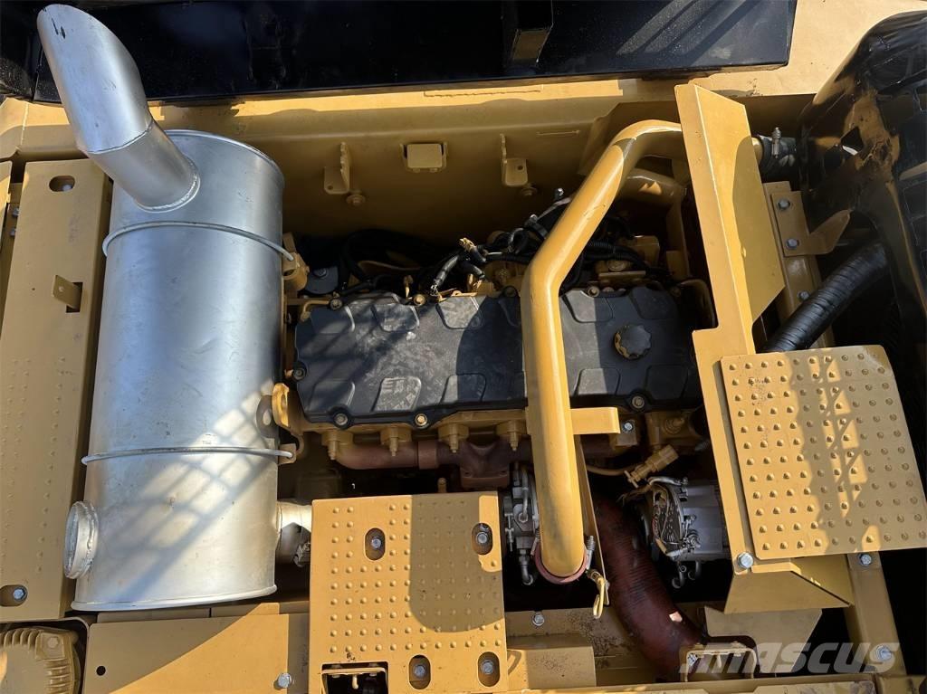 CAT 330 D L Beltegraver