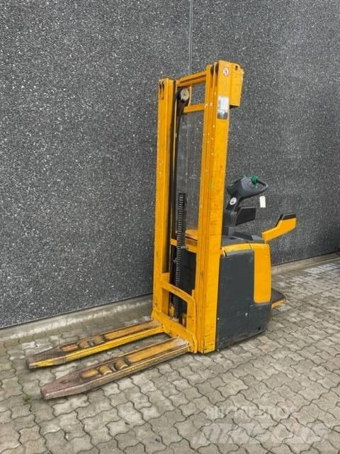 Jungheinrich ERC 216 Stablere