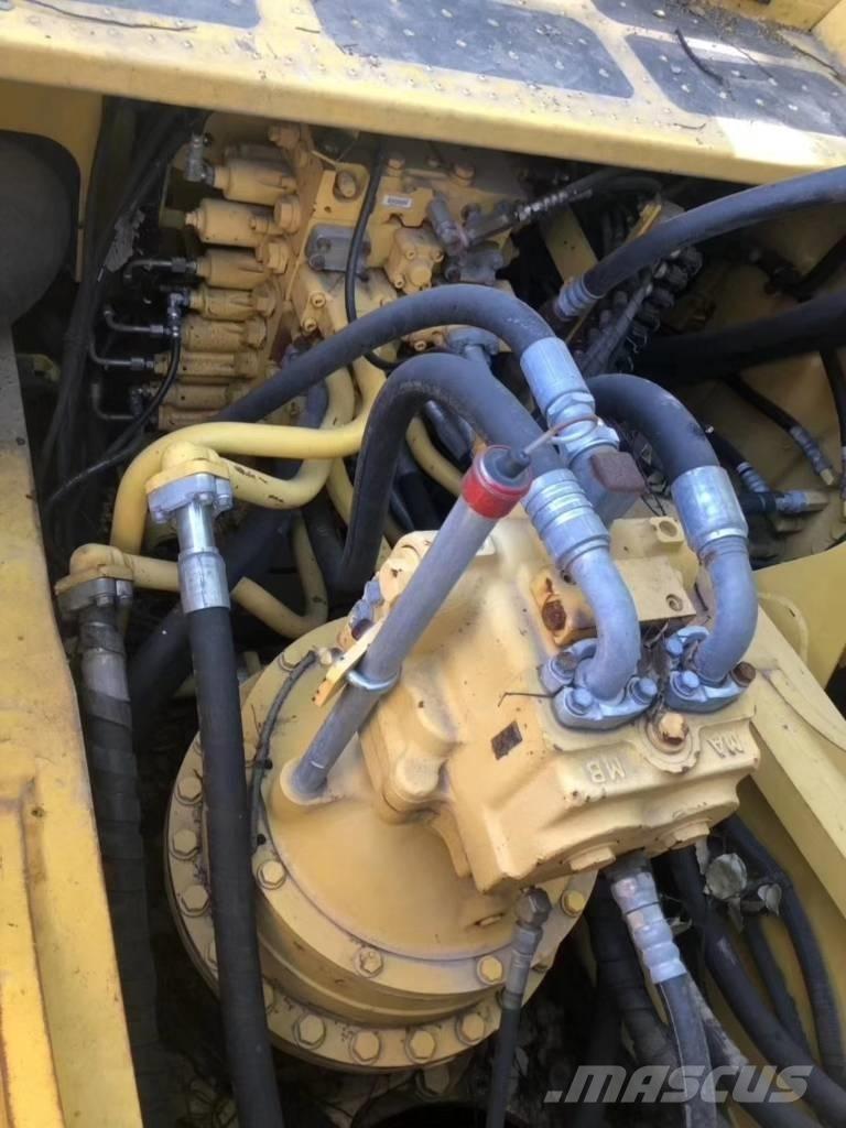 Komatsu PC 490 LC-10 Beltegraver
