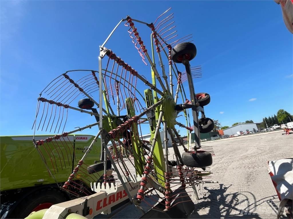 CLAAS LINER 2700 Svanser